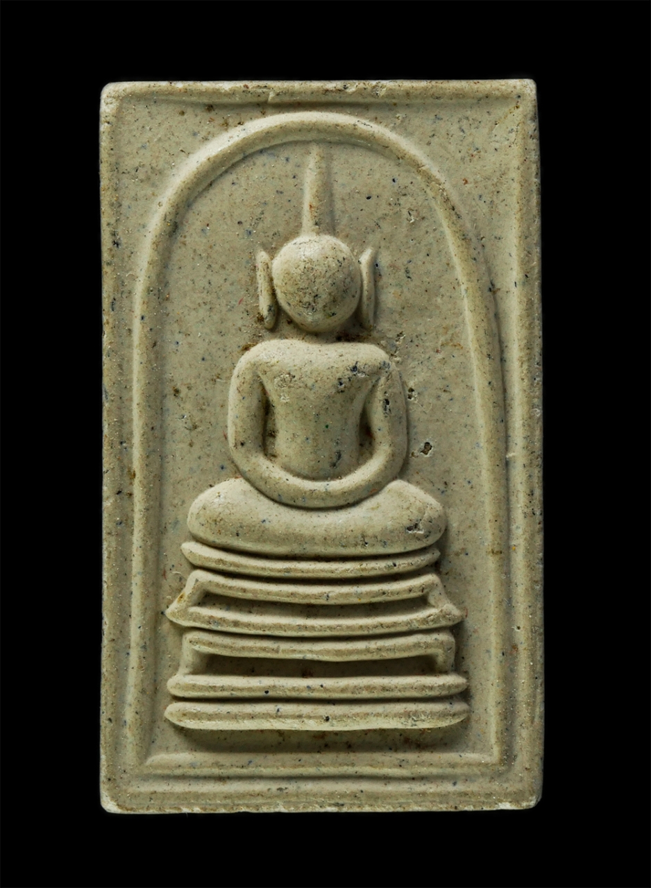 พระผงกล่องขาว17 (135)p.jpg - พระสมเด็จหลังลายเซ็น เนื้อผงงาช้าง พระอาจารย์ขวัญชัย ธัมมวโร วัดนามะตูม อ.พนัสนิคม จ.ชลบุรี ปี2558 เนื้อผงพุทธคุณ ผงว่าน#2 | https://kamulet.in.th